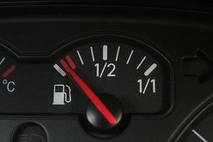 油价调整最新消息：油价预计上调40元/吨 处于搁浅调整范围